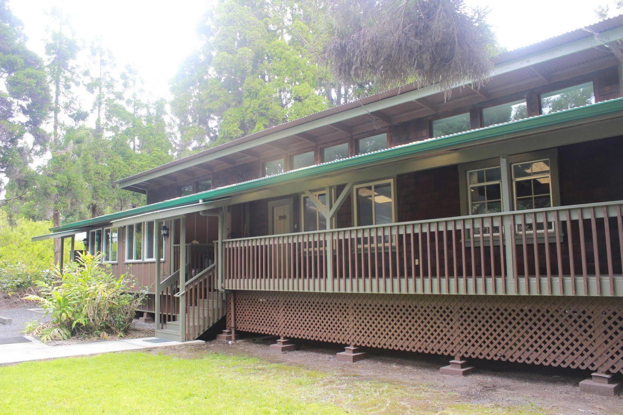 Lava Lodge At Hale Kilauea Volcano Exterior photo